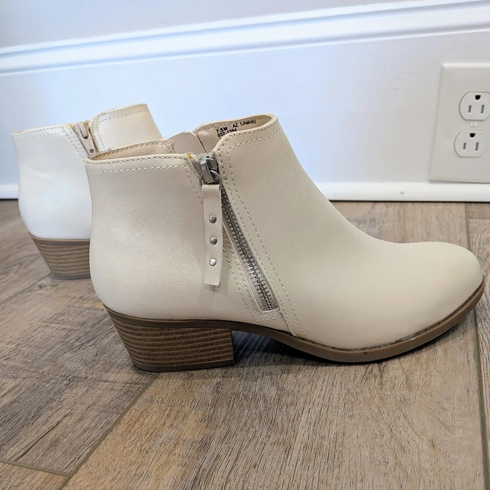 NWOT Arizona Jeans Co Cream Ankle Booties | 7.5 - Picture 2 of 6